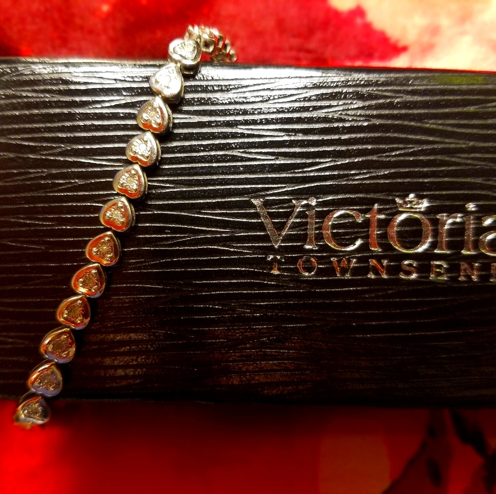 VIctoria Townsend  S/S Bracelet w/Diamond Accent